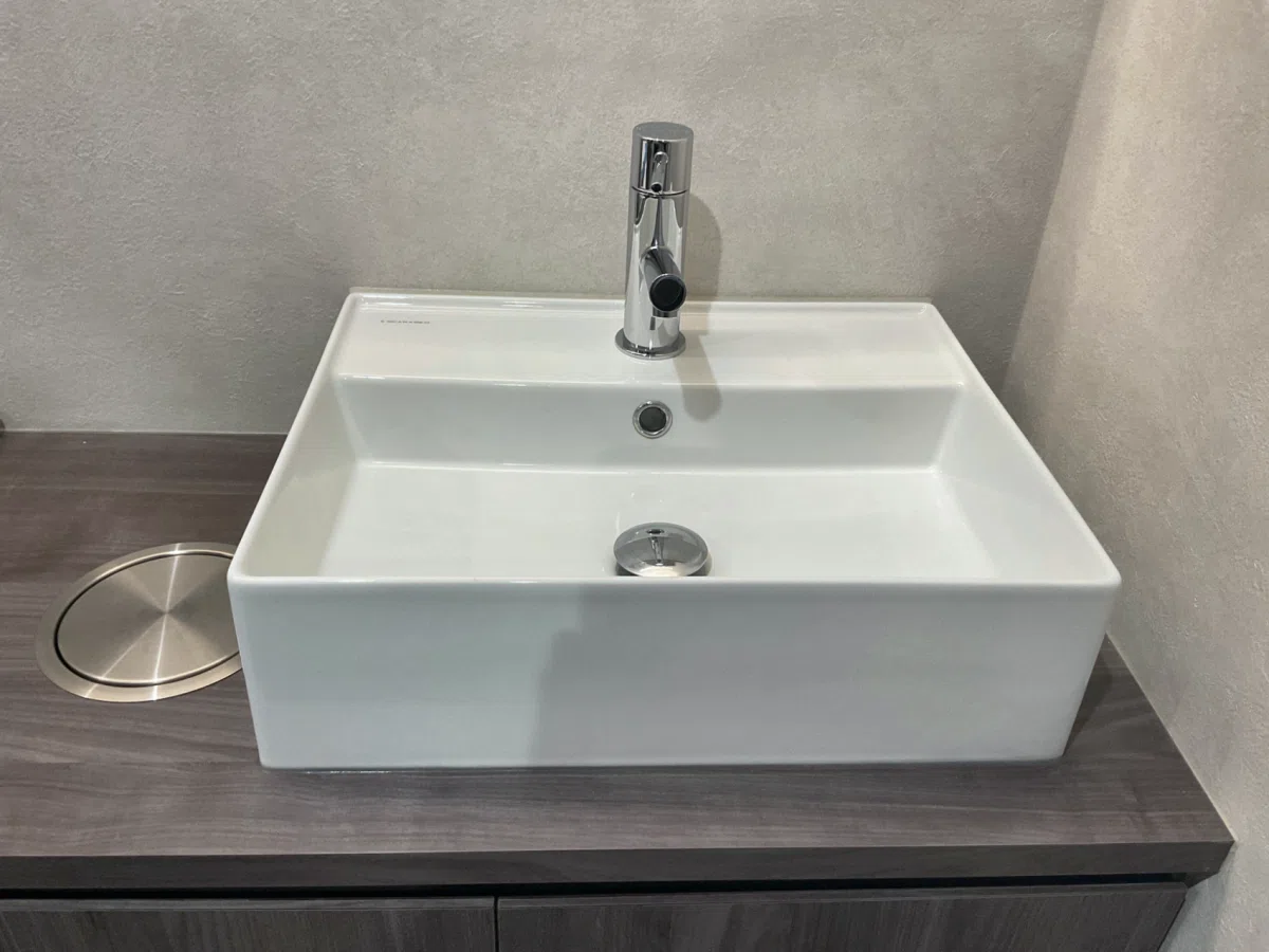 水道直結洗面台